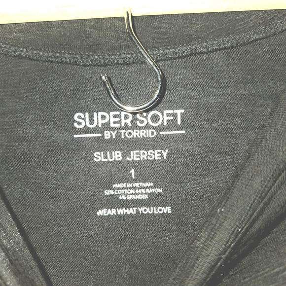 Torrid Black Super Soft Slub Jersey Top - Picture 1 of 3